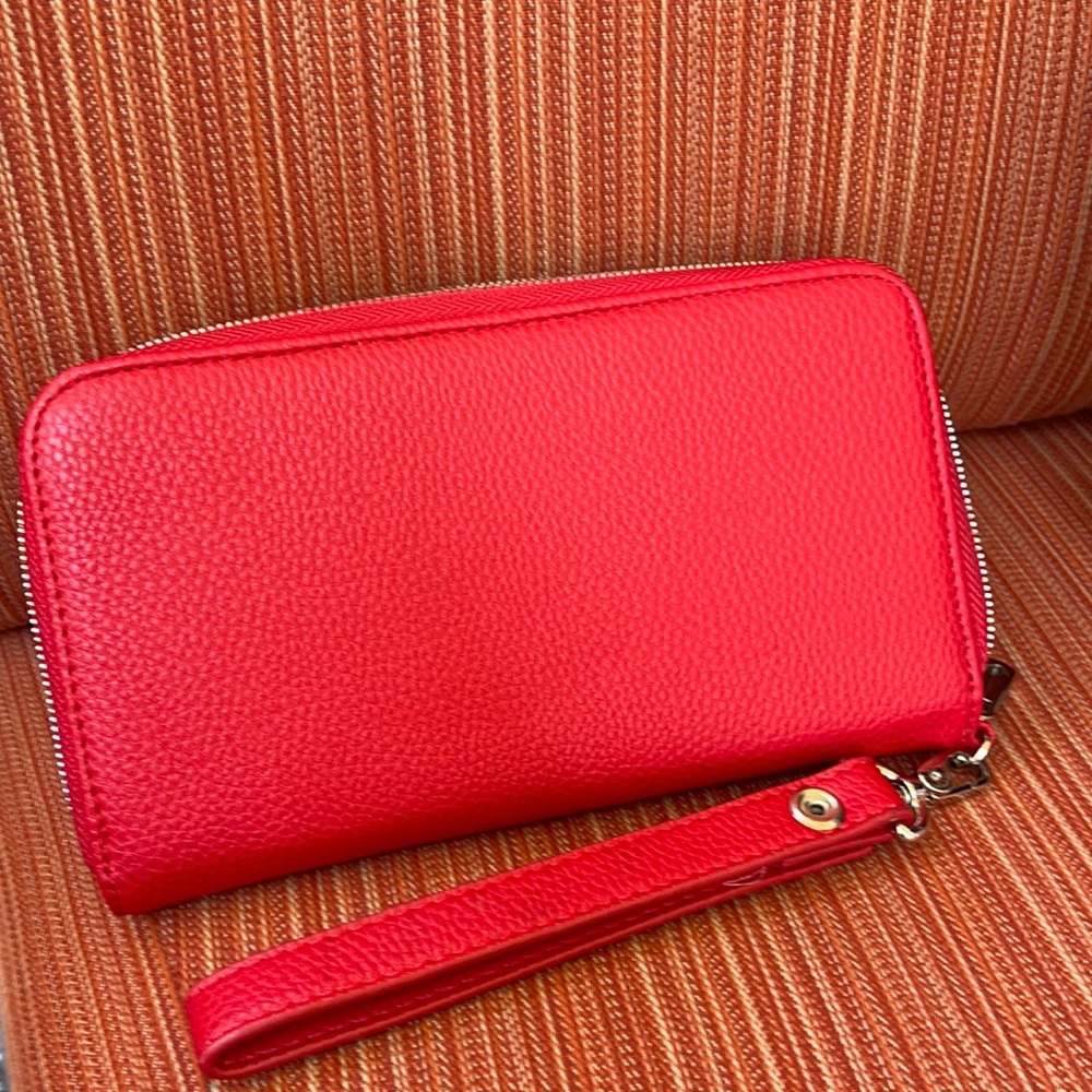Red , vegan Jewell by thirty one wallet